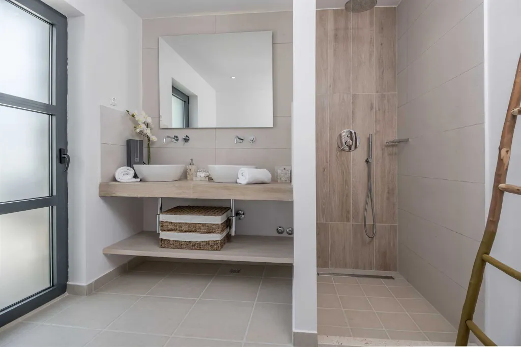 Modern 4-Bedroom Seaside Villa Žrnovo with Pool