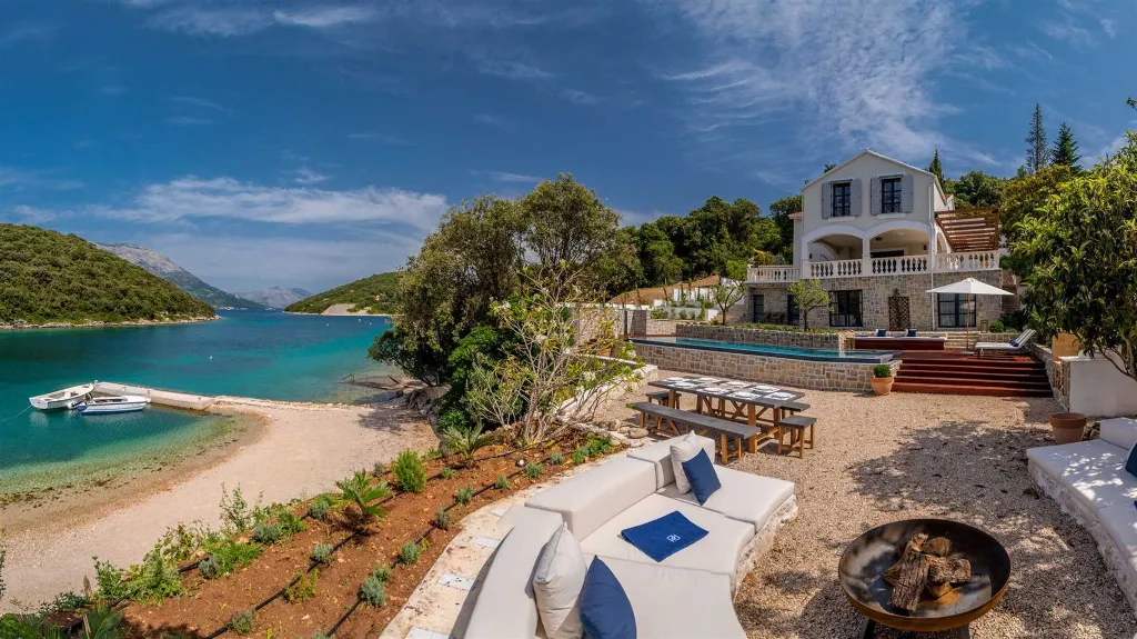 Modern 4-Bedroom Seaside Villa Žrnovo with Pool