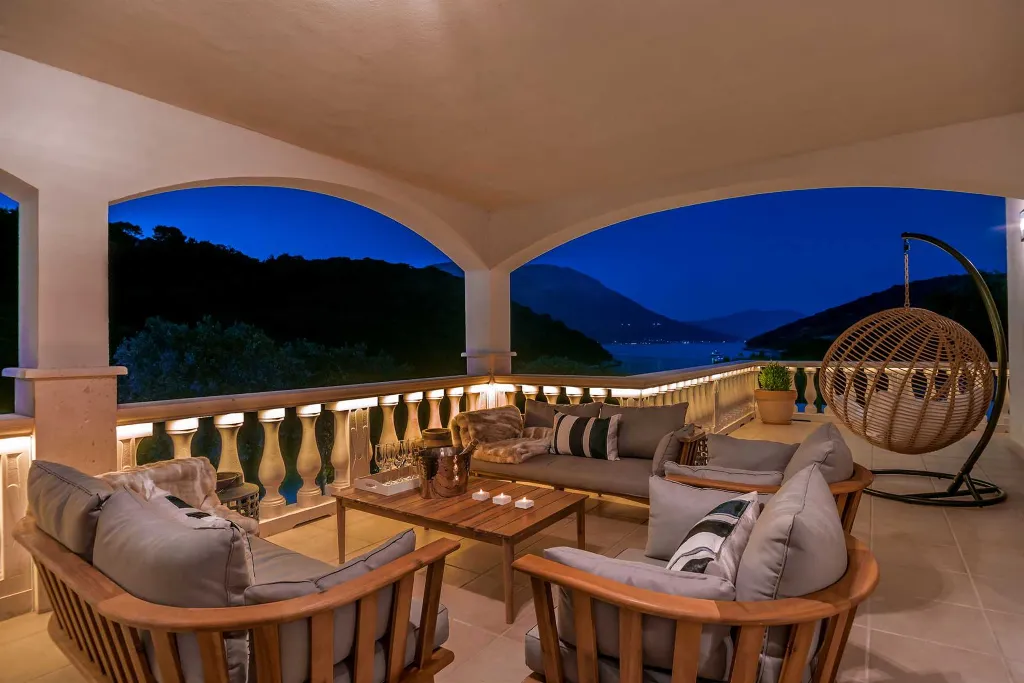 Modern 4-Bedroom Seaside Villa Žrnovo with Pool