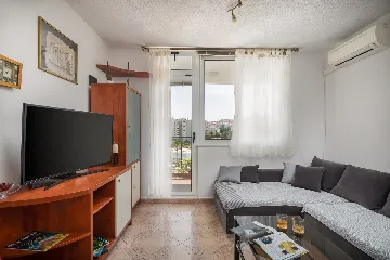 Family Haven Apartment Split