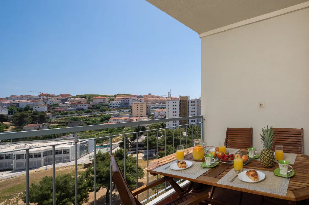 Family Haven Apartment Split