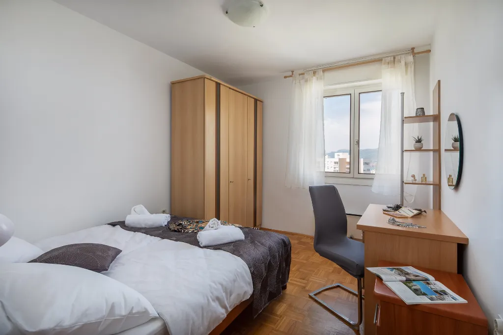 Family Haven Apartment Split