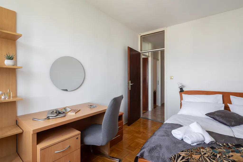 Family Haven Apartment Split