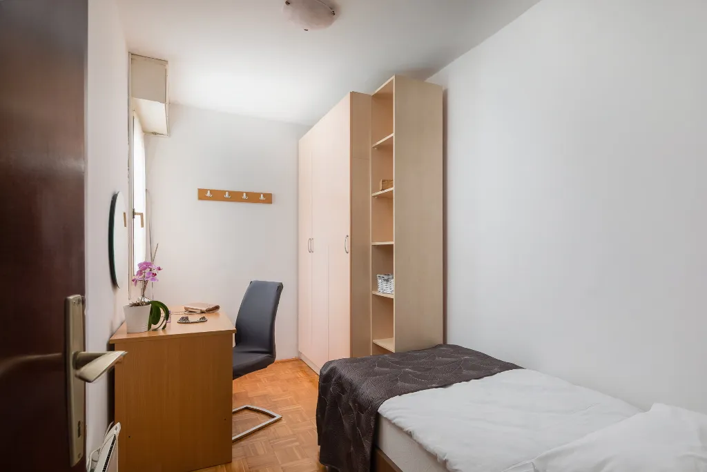 Family Haven Apartment Split