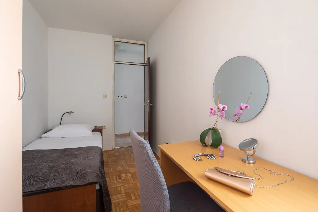 Family Haven Apartment Split