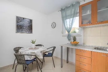 Coastal Family Villa with Pool in Sevid