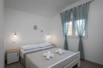 Coastal Family Villa with Pool in Sevid