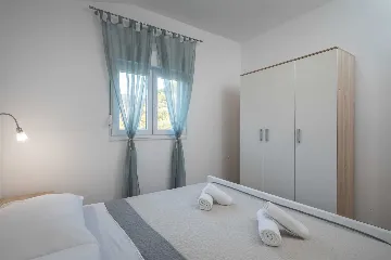 Coastal Family Villa with Pool in Sevid