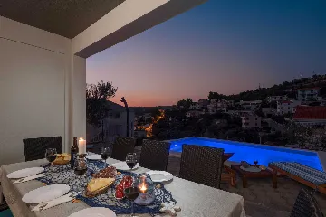 Coastal Family Villa with Pool in Sevid