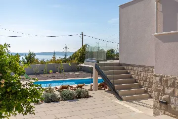 Modern Villa with Heated Pool in Kaštel Sućurac