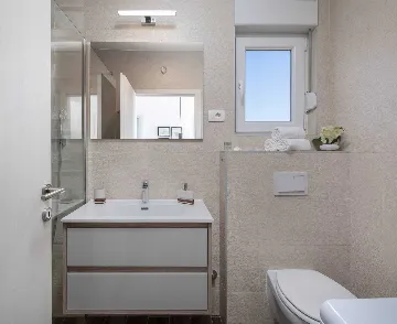 Modern Villa with Heated Pool in Kaštel Sućurac