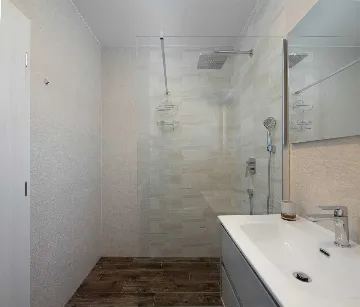 Modern Villa with Heated Pool in Kaštel Sućurac