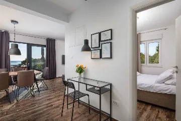 Modern Villa with Heated Pool in Kaštel Sućurac