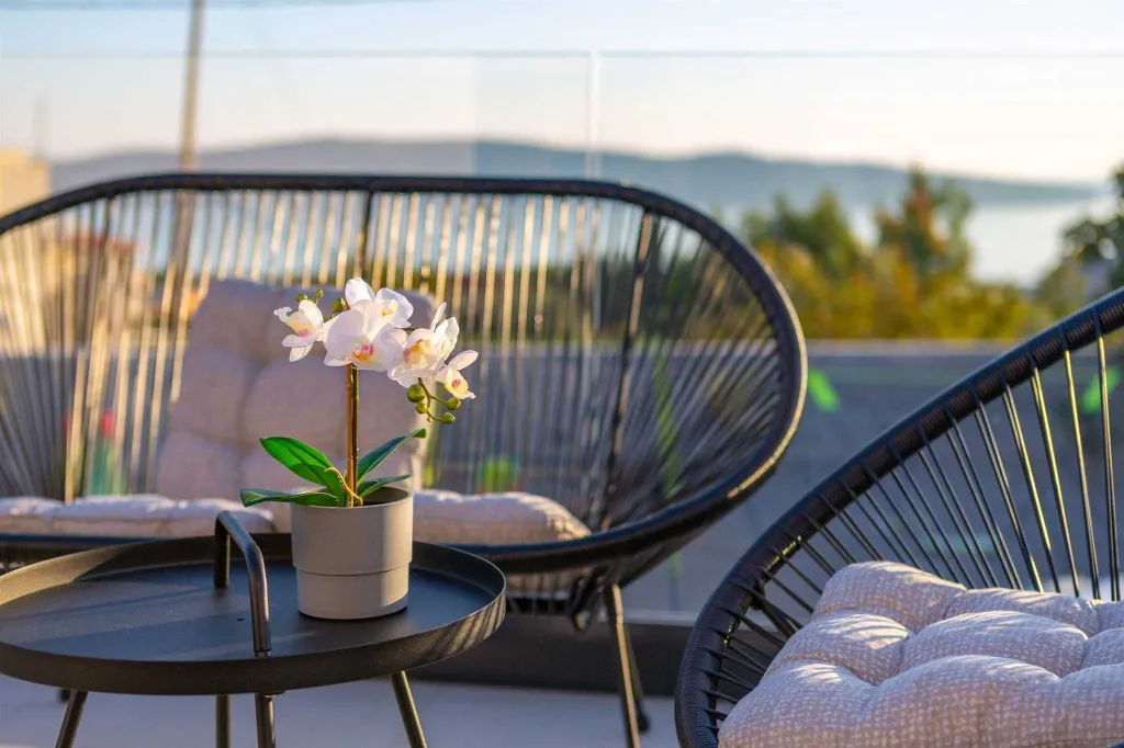 Modern Villa with Heated Pool in Kaštel Sućurac