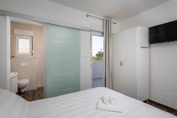 Modern Villa with Heated Pool in Kaštel Sućurac