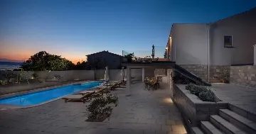 Modern Villa with Heated Pool in Kaštel Sućurac