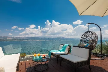 Modern Seaside Villa with Pool in Arbanija