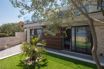 Modern Seaside Villa with Pool in Arbanija