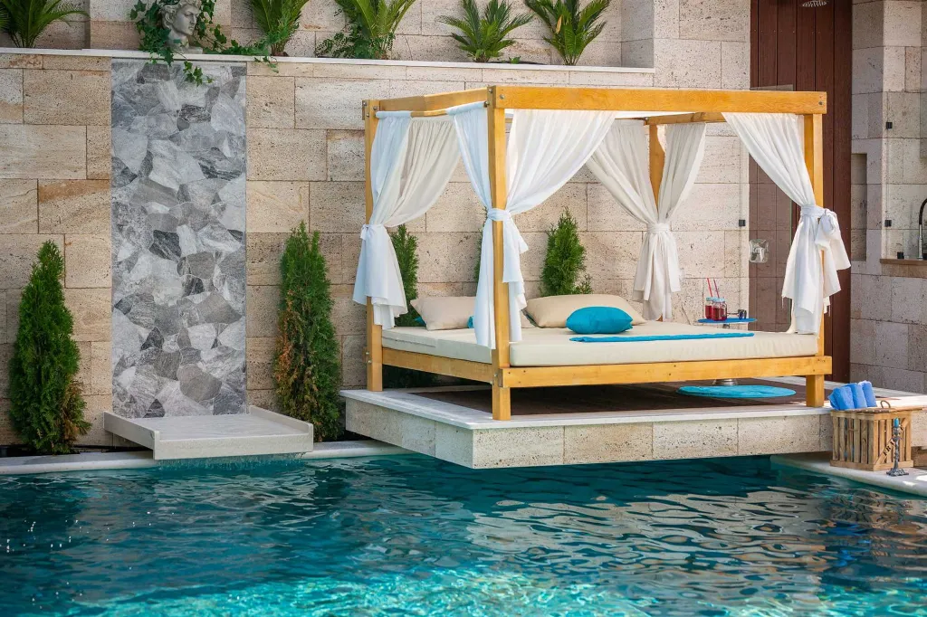 Modern Seaside Villa with Pool in Arbanija