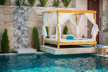 Modern Seaside Villa with Pool in Arbanija