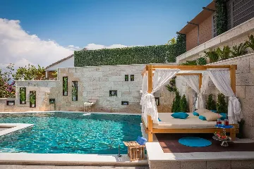 Modern Seaside Villa with Pool in Arbanija