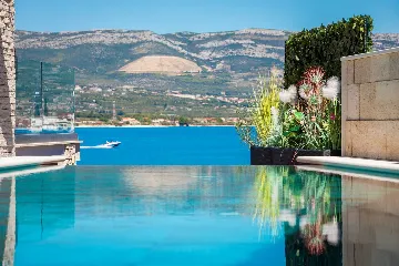 Modern Seaside Villa with Pool in Arbanija