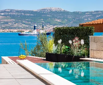 Modern Seaside Villa with Pool in Arbanija