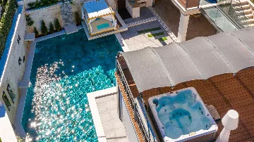 Modern Seaside Villa with Pool in Arbanija