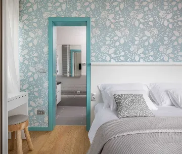 Contemporary Villa with Pool and Sea Views – Okrug Gornji