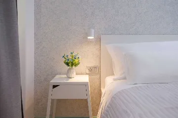 Contemporary Villa with Pool and Sea Views – Okrug Gornji