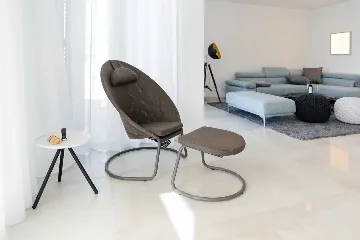 Contemporary Seaside Villa with Heated Pool in Vinišće