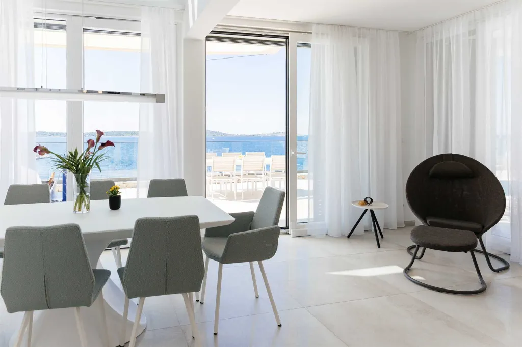 Contemporary Seaside Villa with Heated Pool in Vinišće