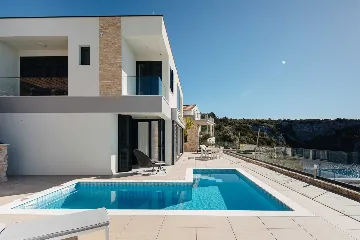 Contemporary Seaside Villa with Heated Pool in Vinišće