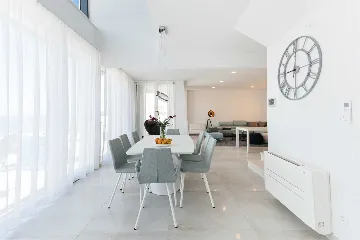 Contemporary Seaside Villa with Heated Pool in Vinišće