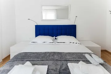 Contemporary Seaside Villa with Heated Pool in Vinišće