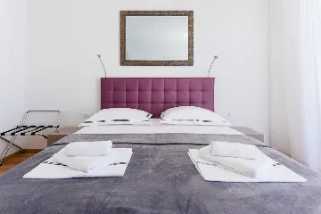 Contemporary Seaside Villa with Heated Pool in Vinišće