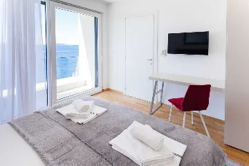 Contemporary Seaside Villa with Heated Pool in Vinišće