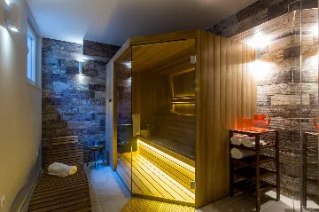 Seaside Retreat Villa with Pool in Kaštel Štafilić