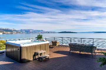 Seaside Retreat Villa with Pool in Kaštel Štafilić