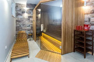 Seaside Retreat Villa with Pool in Kaštel Štafilić