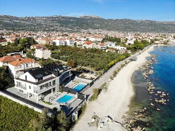 Seaside Retreat Villa with Pool in Kaštel Štafilić