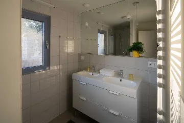 Spacious Island Villa with Pool in Šipan