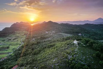 Spacious Island Villa with Pool in Šipan