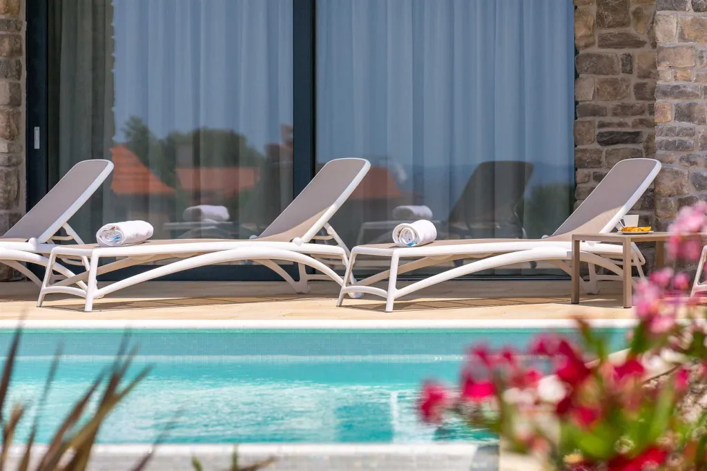 Contemporary Villa with Private Pool in Primošten