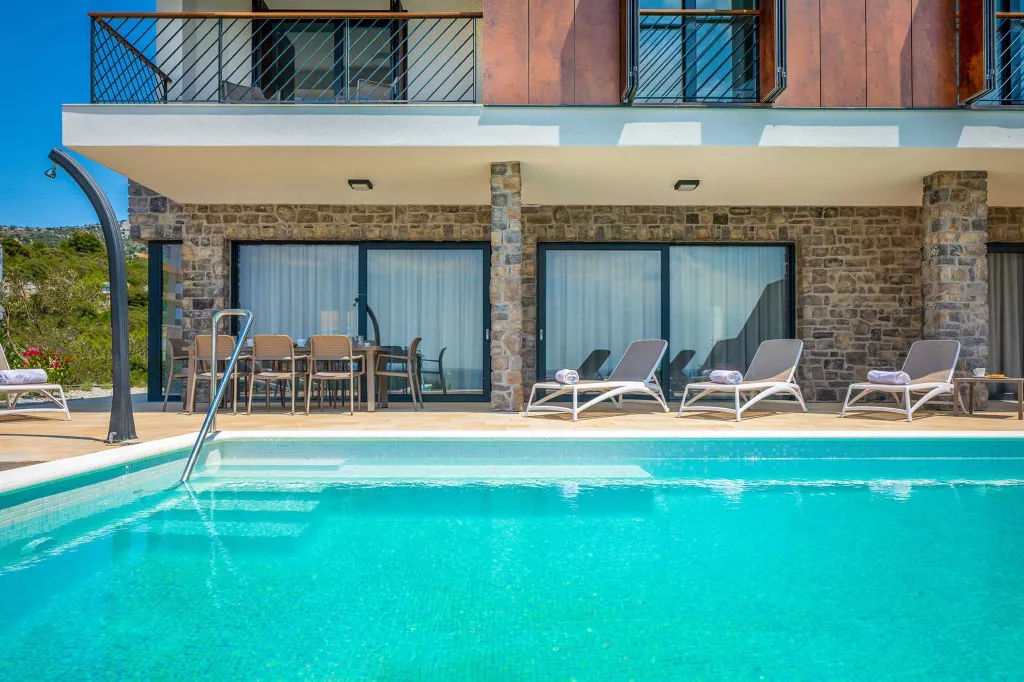 Contemporary Villa with Private Pool in Primošten