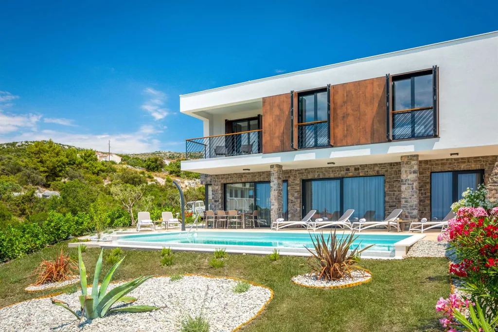 Contemporary Villa with Private Pool in Primošten