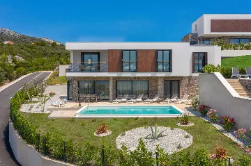 Contemporary Villa with Private Pool in Primošten