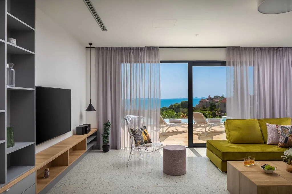 Contemporary Villa with Private Pool in Primošten