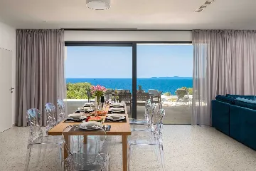 Contemporary Seaside Villa With Private Pool Primošten