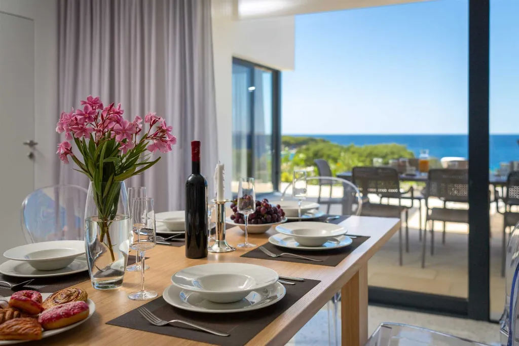 Contemporary Seaside Villa With Private Pool Primošten